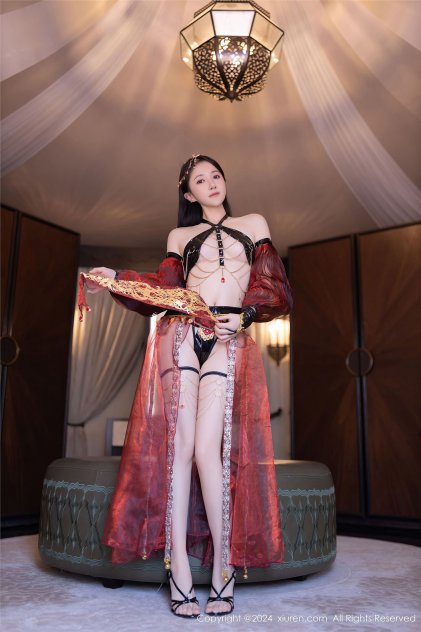 床上大胸美女翘臀跪亚洲激情写真海报