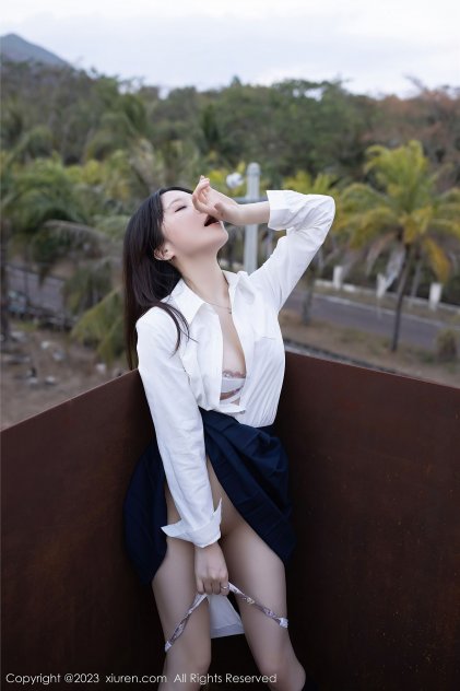 床上大胸美女翘臀跪亚洲精品国产精品国自产99海报
