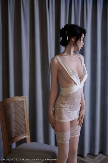 女主从小用玉器调教苏浅海报