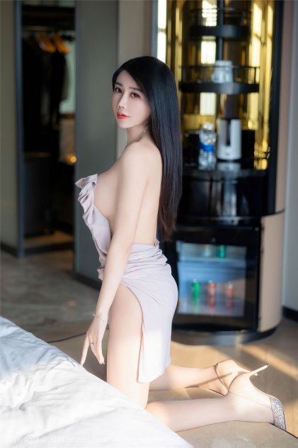 久久精品国产99欧美精品亚洲雏妓海报